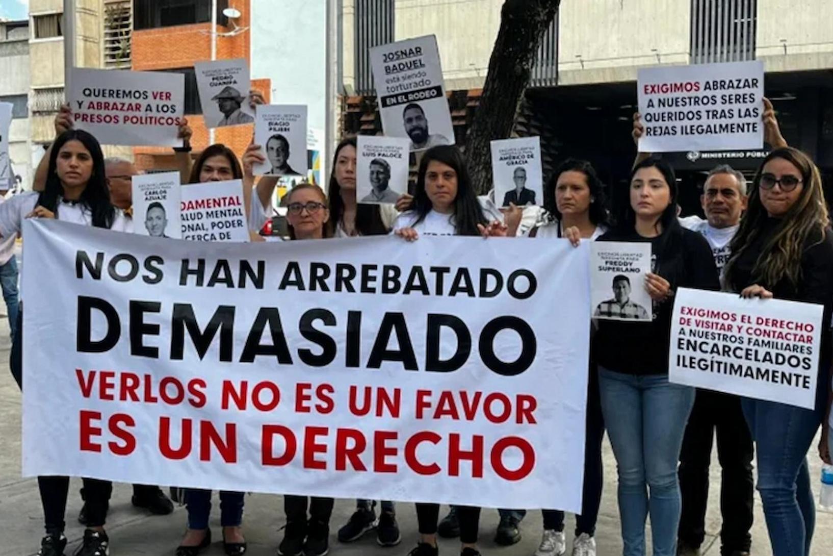 Denuncian traslados arbitrarios de presos políticos en Venezuela