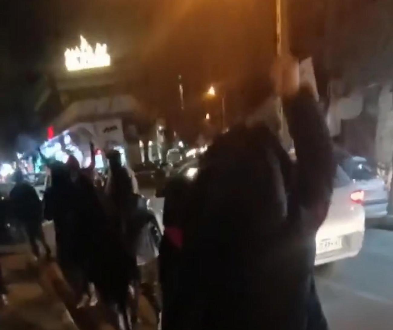 La economía cruza el umbral político en Irán, la represión vuelve a la calle