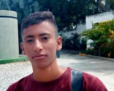 condenado adolescente