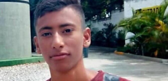 condenado adolescente