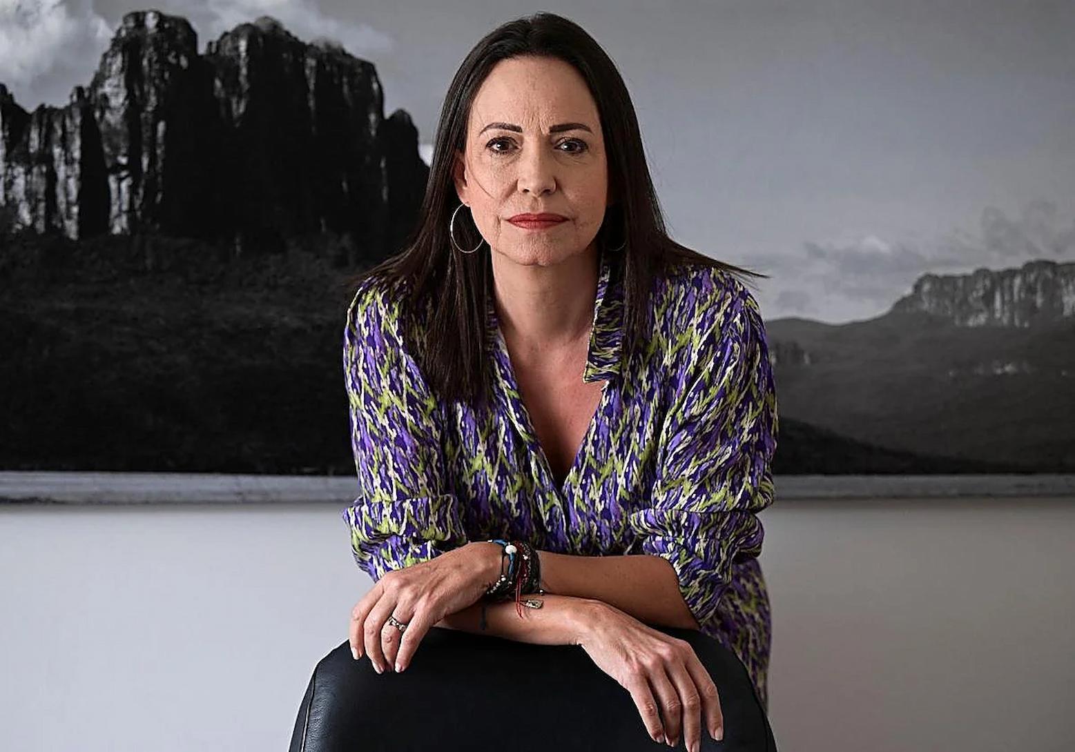 Presidente de Panamá ofrece asilo a Maduro para permitir una transición política en Venezuela