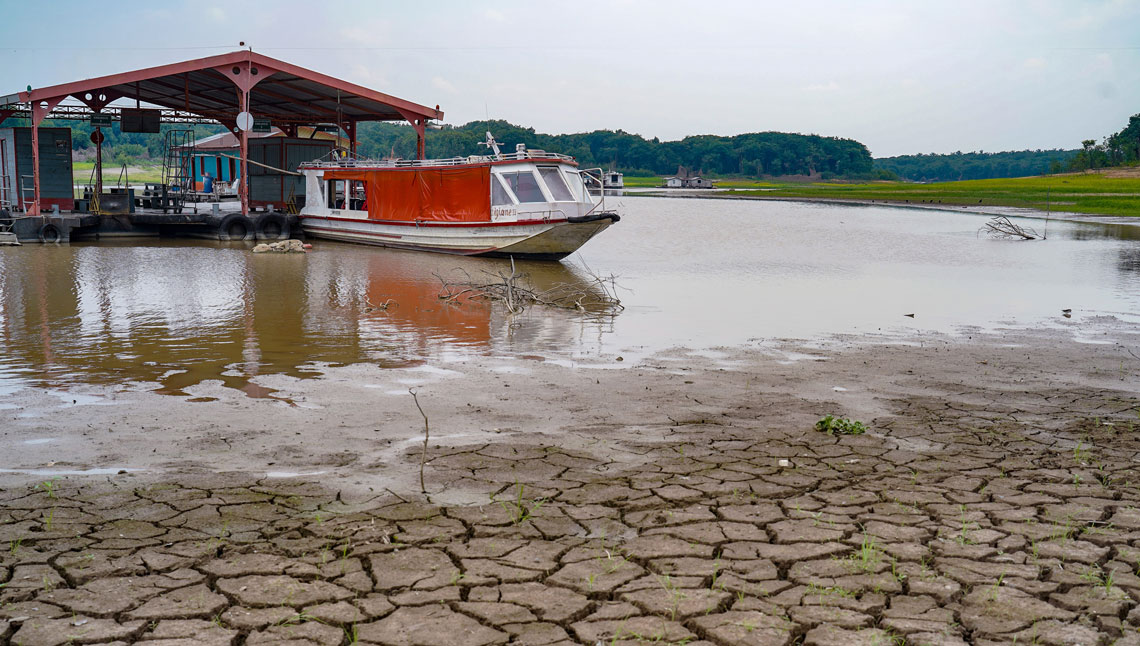 Secar los acuíferos con el riego lleva directo al desastre