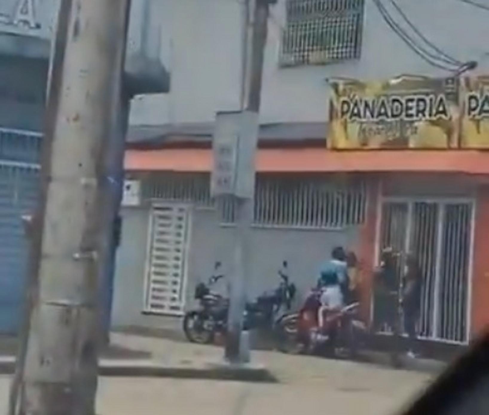 El acoso a los venezolanos persiste bajo el interinato de los hermanos Rodríguez y Cabello