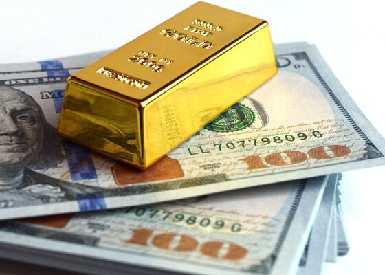 oro y dólares