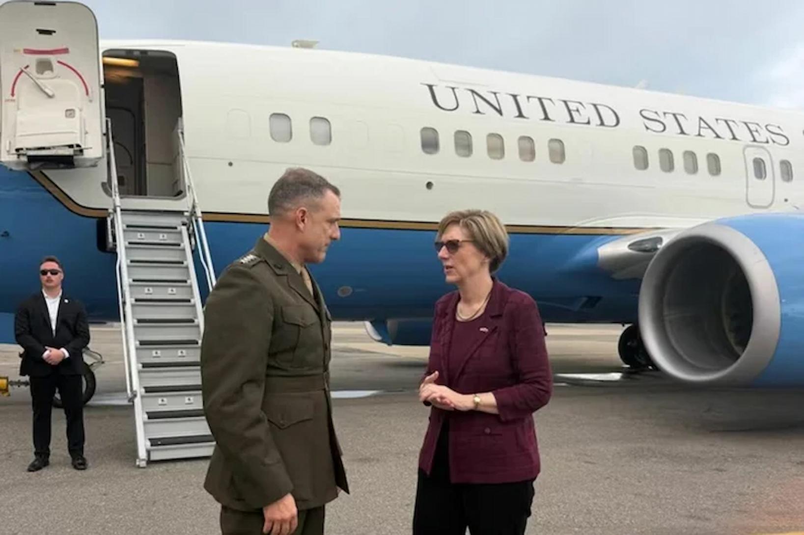 Carta abierta a John Barrett: Exigimos su acción en desarme de colectivos, fin de la censura y libertad de los presos políticos