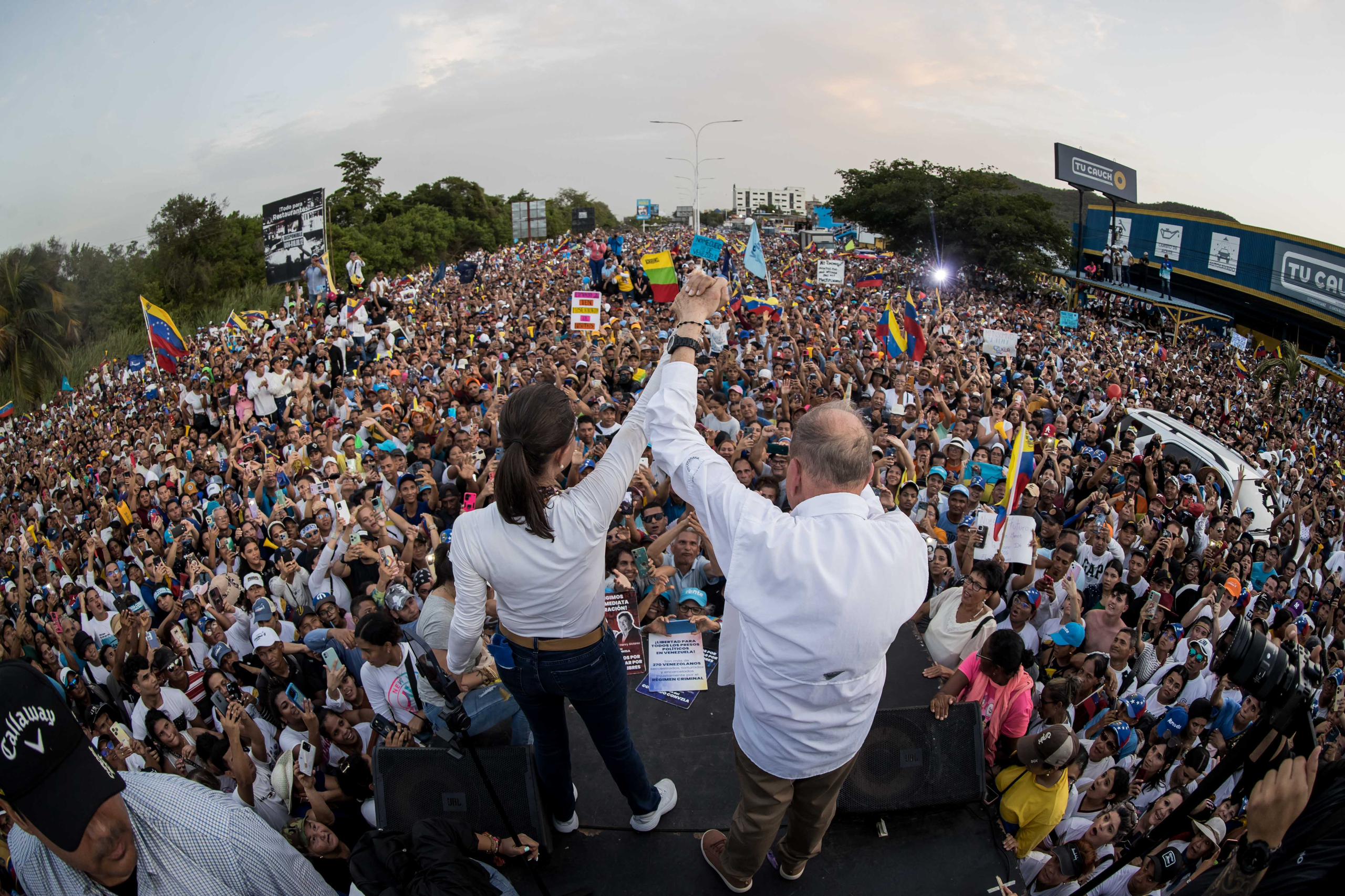 “El mandato sigue vigente”: Machado y González llaman a reconstruir Venezuela, exigen gobierno de unidad y anuncian su retorno al país (COMUNICADO)